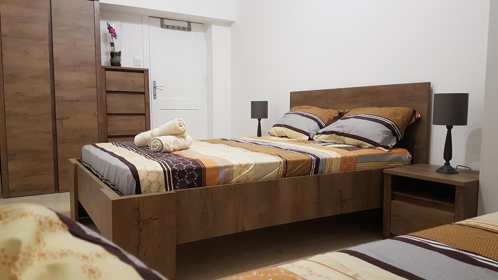 Spinola Seafront Apartment Saint Julian's Luaran gambar